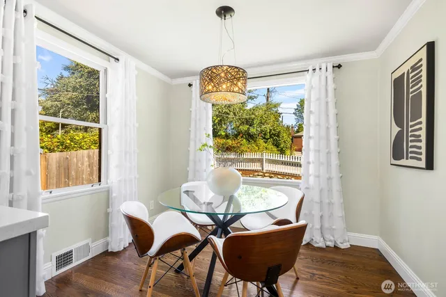 $999,999 | 8257 Bagley Avenue North, Seattle, WA 98103