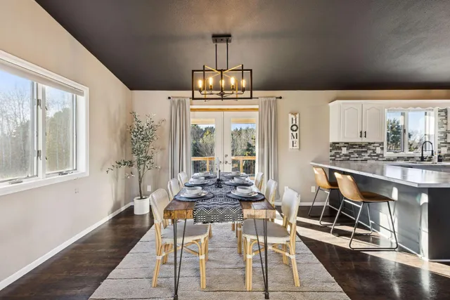 $500,000 | 892 Trail 12, Hudson, WI 54016