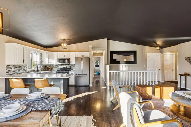 $500,000 | 892 Trail 12, Hudson, WI 54016