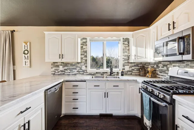 $515,000 | 892 Trail 12, Hudson, WI 54016