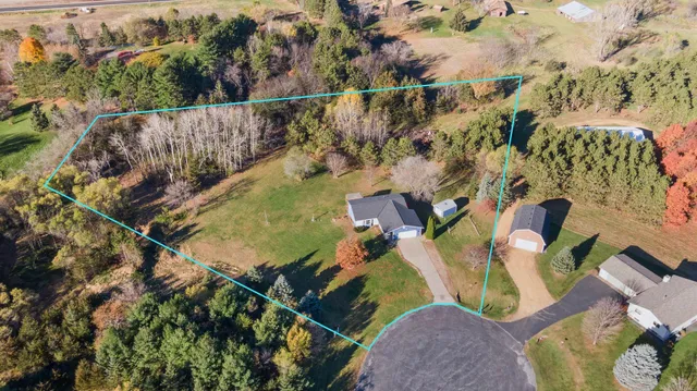 $500,000 | 892 Trail 12, Hudson, WI 54016