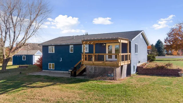 $515,000 | 892 Trail 12, Hudson, WI 54016