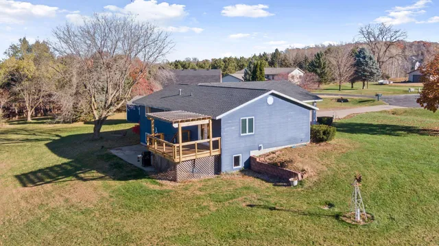 $515,000 | 892 Trail 12, Hudson, WI 54016