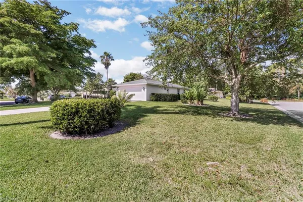 $3,150 | 4472 Beechwood Lake Drive, Naples, FL 34112