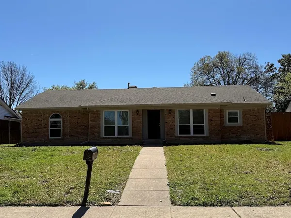 $2,400 | 1612 Villanova Drive, Richardson, TX 75081