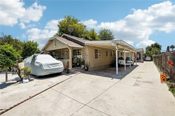 $1,800 | 1616 East 89th Street, Los Angeles, CA 90002