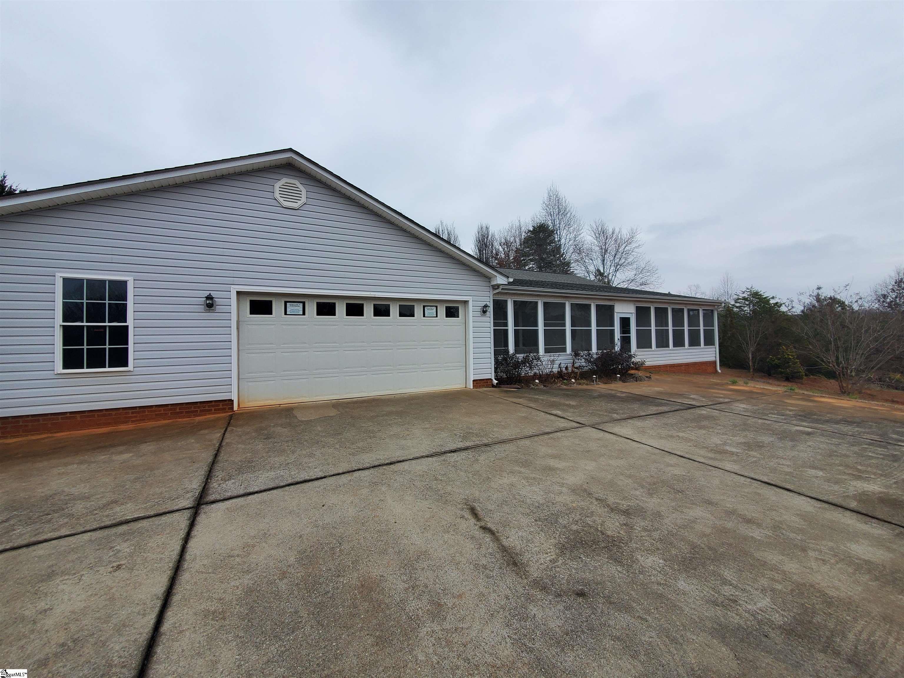 111 Sonja Road Six Mile, SC 29682 - Photo 1 of 13 Gallery Image 1