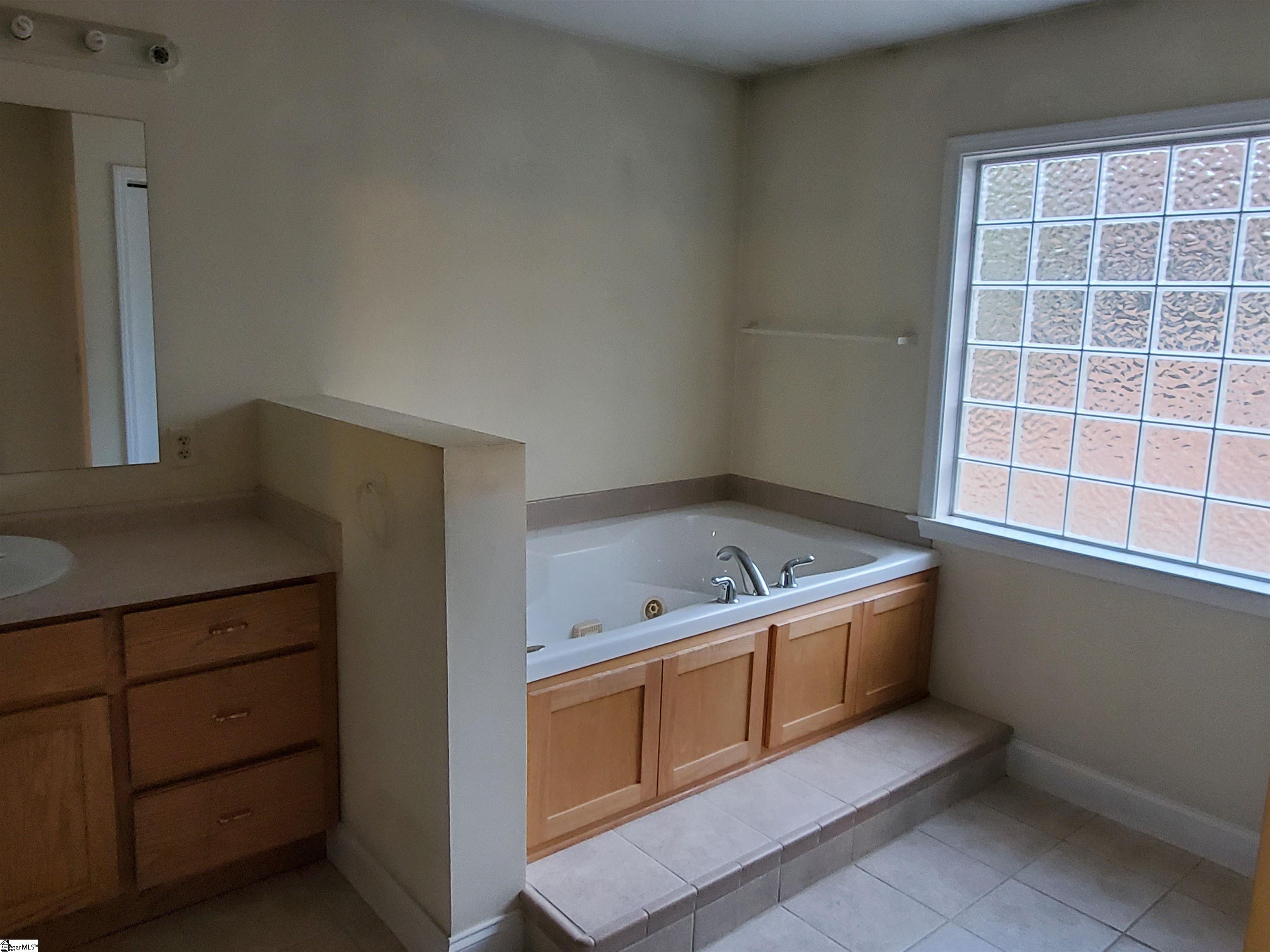111 Sonja Road Six Mile, SC 29682 - Photo 11 of 13 Gallery Image 11