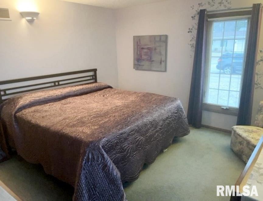 3715 Forest Road Davenport, IA 52807 - Photo 14 of 30 Gallery Image 14