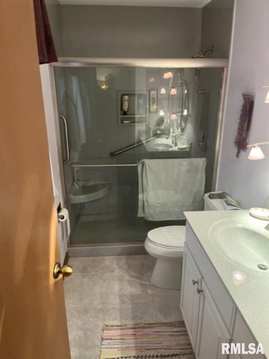 3715 Forest Road Davenport, IA 52807 - Photo 15 of 30 Gallery Image 15