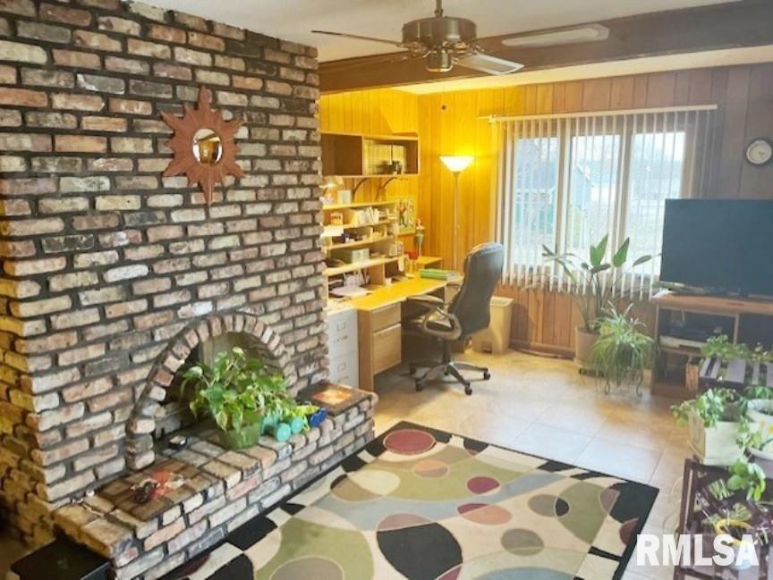 3715 Forest Road Davenport, IA 52807 - Photo 7 of 30 Gallery Image 7