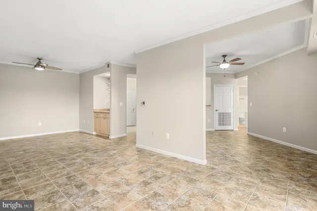 $389,000 | 19375 Cypress Ridge Terrace, Unit 114, Leesburg, VA 20176