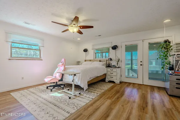 $878,900 | 3543 Ginn Farm Drive, Knoxville, TN 37920