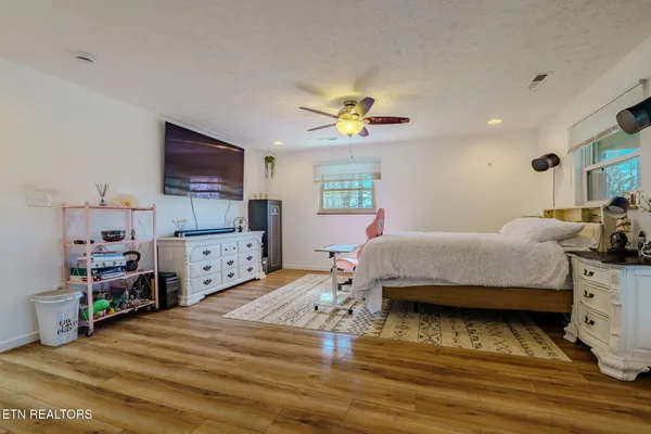 $878,900 | 3543 Ginn Farm Drive, Knoxville, TN 37920