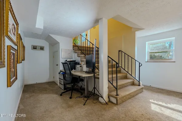 $878,900 | 3543 Ginn Farm Drive, Knoxville, TN 37920