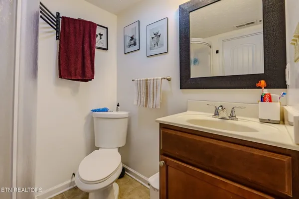 $878,900 | 3543 Ginn Farm Drive, Knoxville, TN 37920