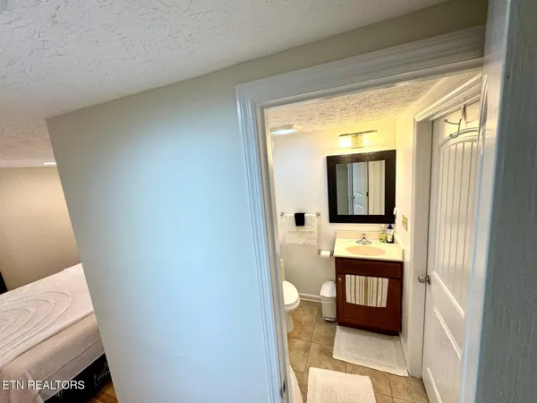 $878,900 | 3543 Ginn Farm Drive, Knoxville, TN 37920