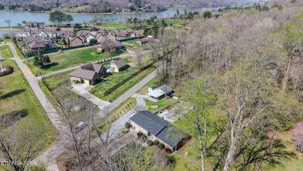 $878,900 | 3543 Ginn Farm Drive, Knoxville, TN 37920