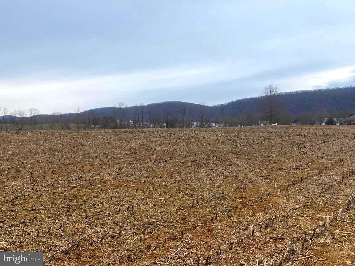 14009 Dry Run Road Clear Spring, MD 21722 - Photo 2 of 8 a view of ocean and mountain