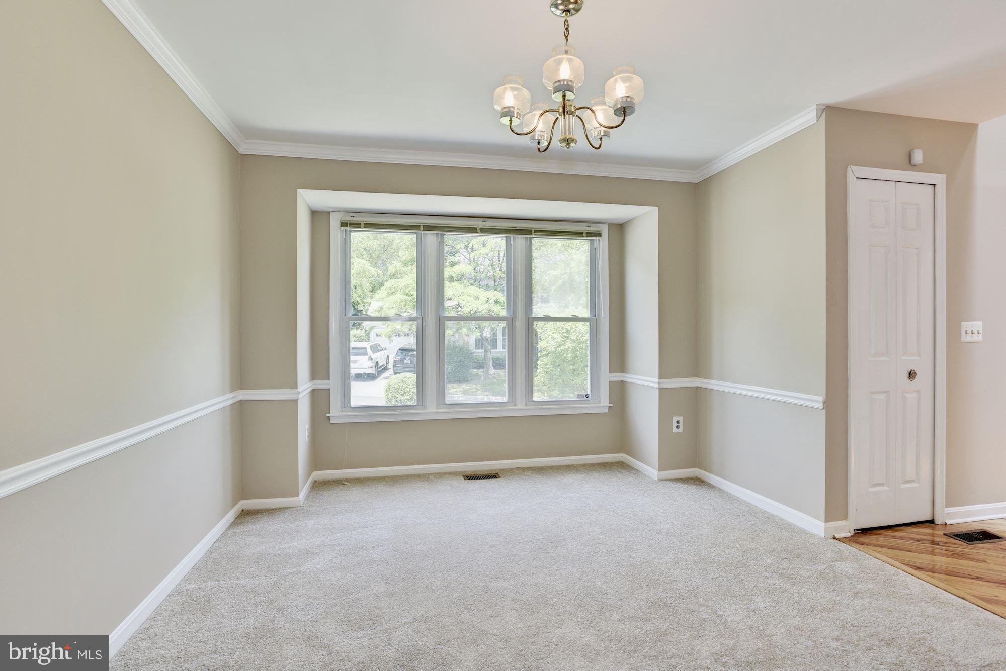 2909 Memory Lane Silver Spring, MD 20904 - Photo 8 of 38 Dining Room