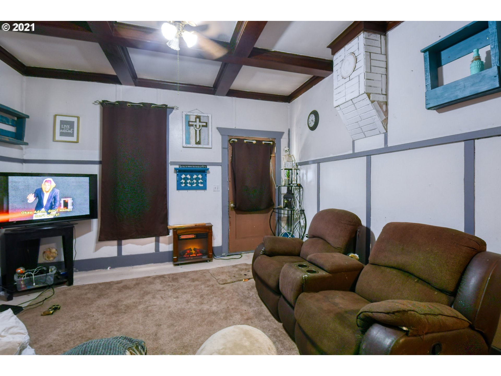81103 Sand Hollow Road Adams, OR 97810 - Photo 7 of 32