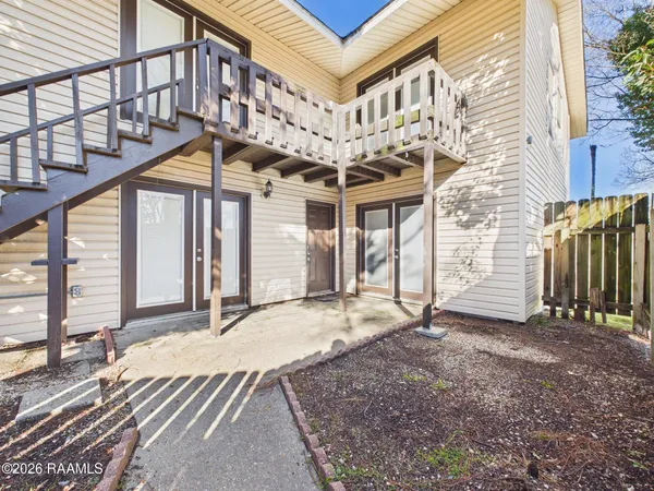 $875 | 510 Fox Run Avenue, Unit 2, Lafayette, LA 70508