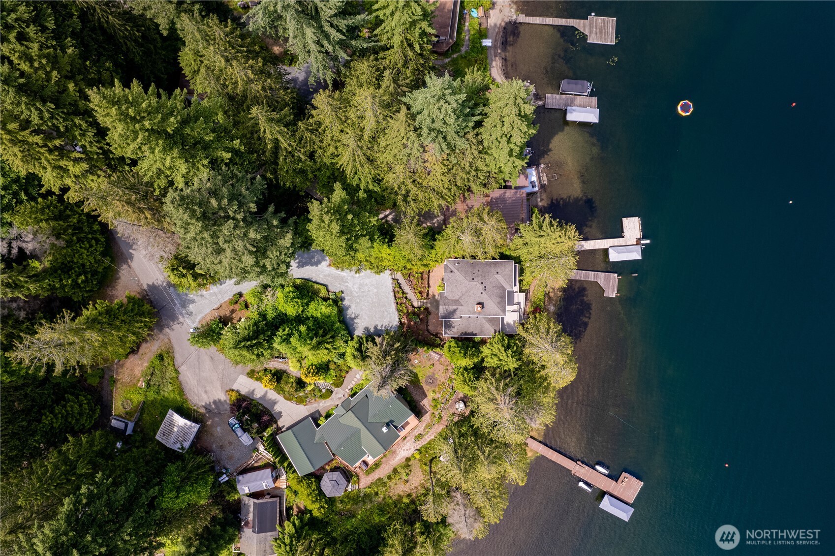 33571 Cliff Road Mount Vernon, WA 98274 - Photo 34 of 38 an aerial view of a house with a yard
