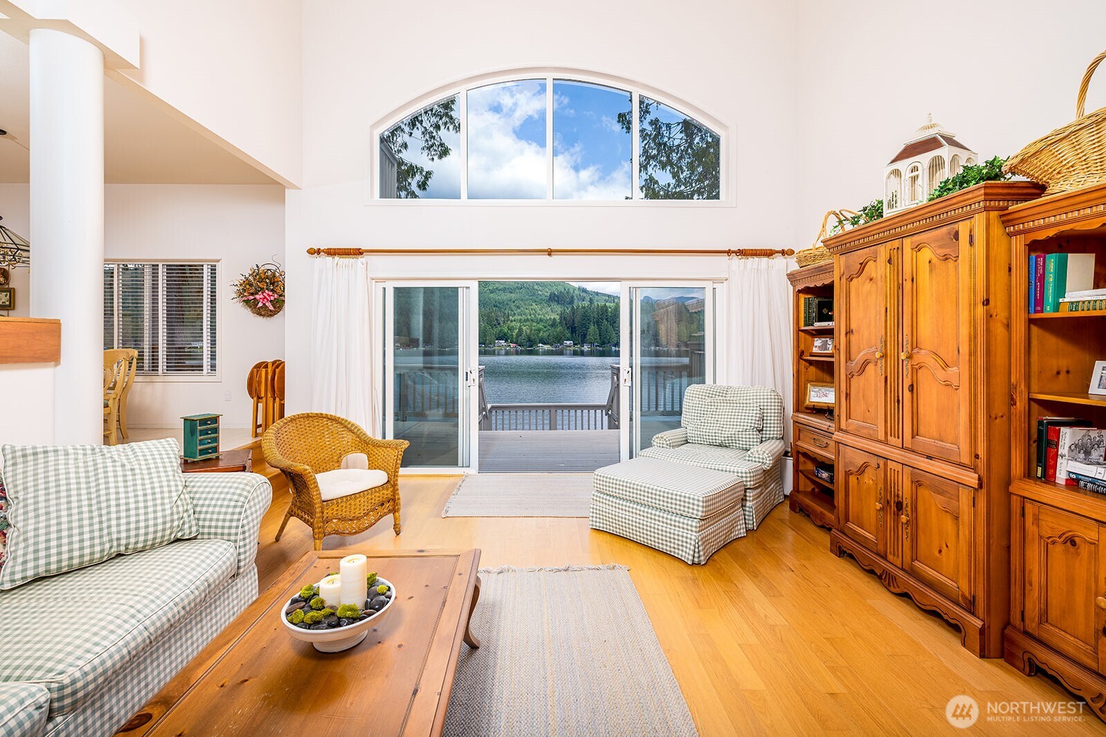 33571 Cliff Road Mount Vernon, WA 98274 - Photo 8 of 38 a bedroom with furniture and a large window