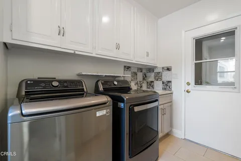 $1,899,000 | 3900 Ferntree Place, Glendale, CA 91214