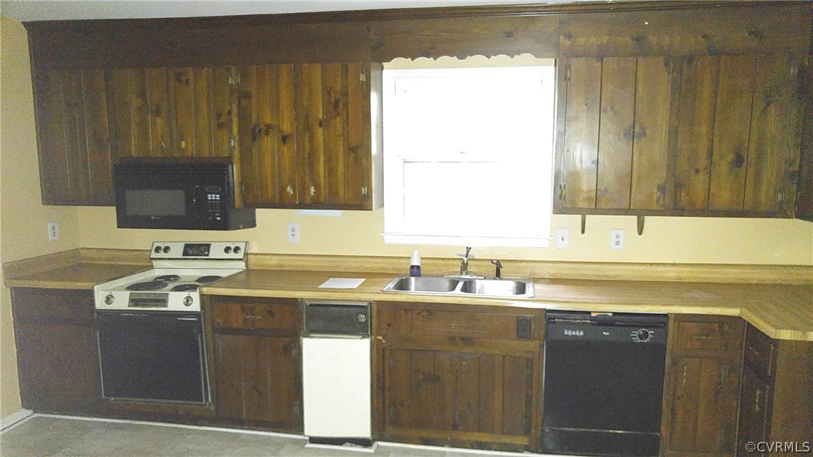 9811 Spring Run Road Chesterfield, VA 23832 - Photo 3 of 25