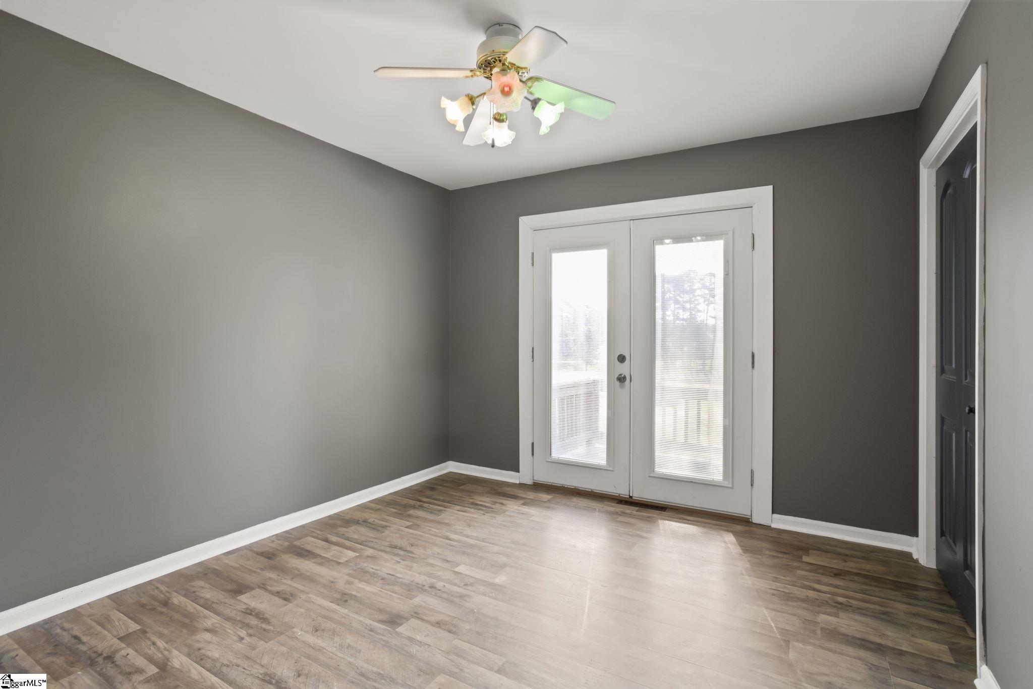 1069 State Rd S-39-204 Pickens, SC 29671 - Photo 8 of 35