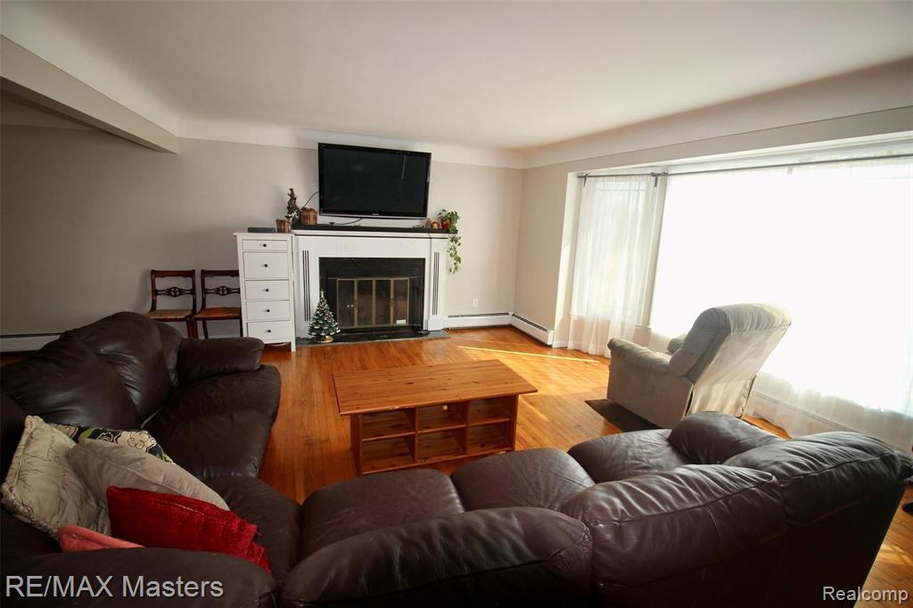 3359 Will Carleton Road Flat Rock, MI 48134 - Photo 7 of 81 Gallery Image 7