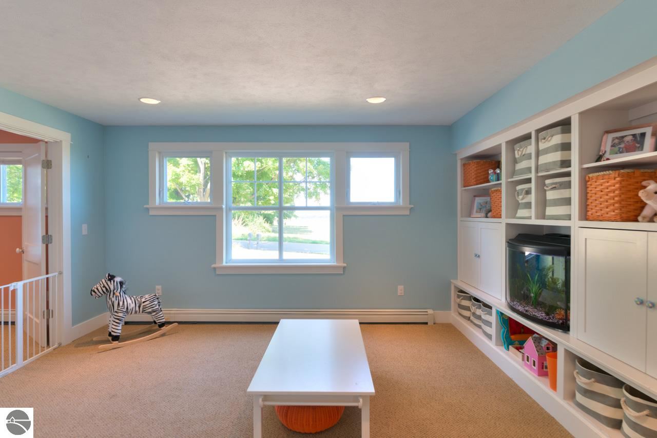 3263 Eimen Road Traverse City, MI 49686 - Photo 16 of 34 1775520-15.JPG