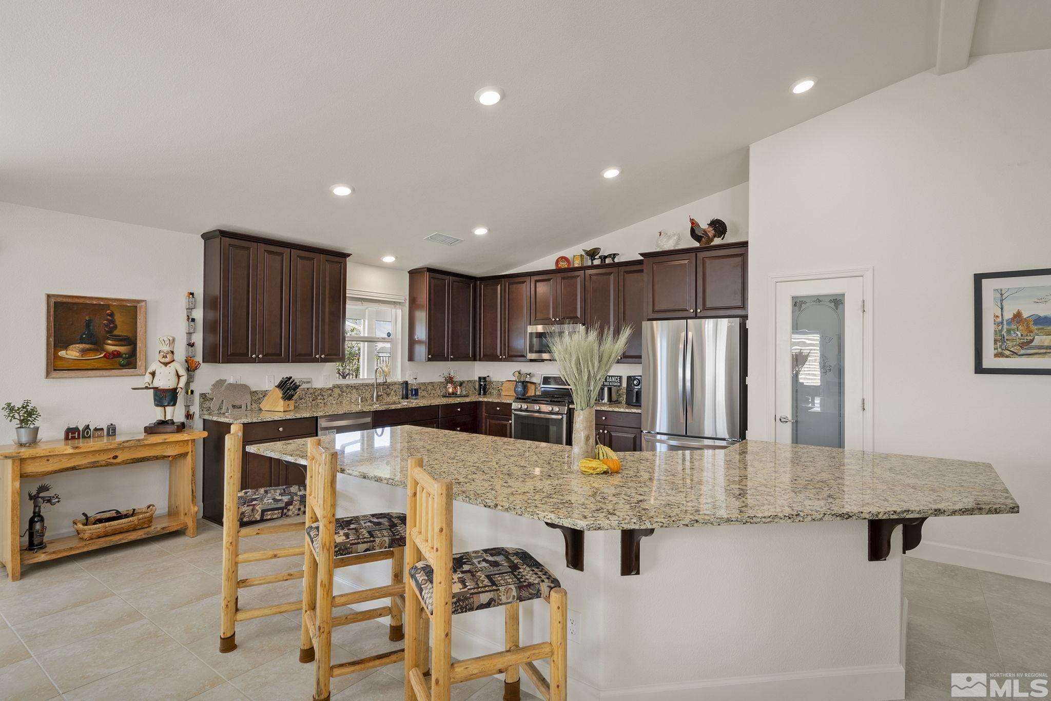 7375 Rutherford Drive Reno, NV 89506 - Photo 4 of 30 Photo 4