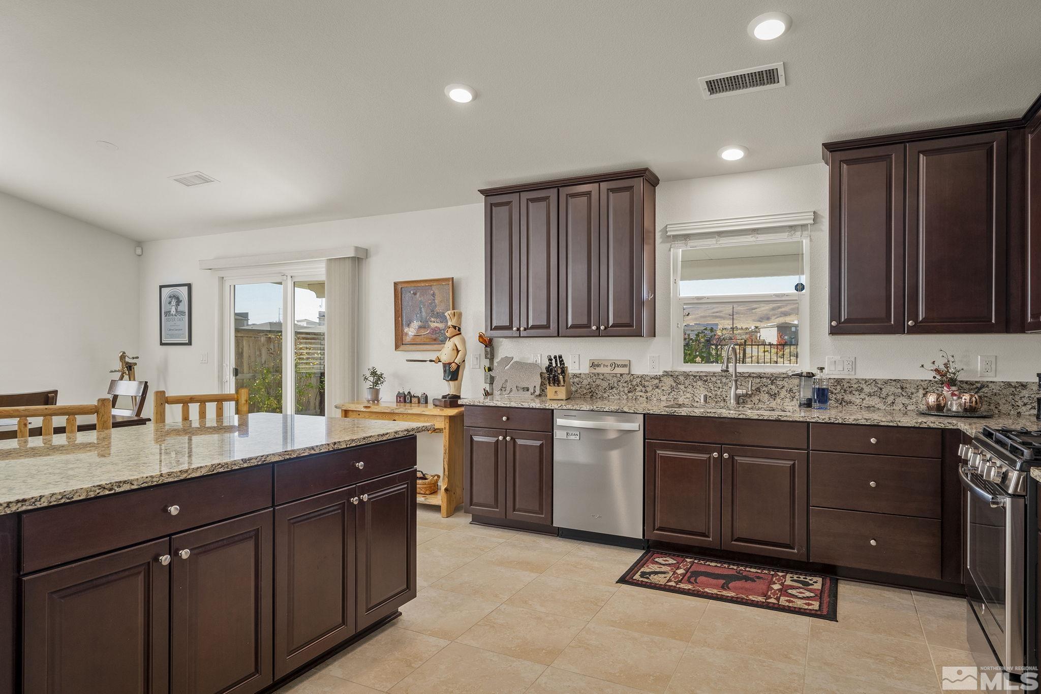 7375 Rutherford Drive Reno, NV 89506 - Photo 10 of 30 Photo 10