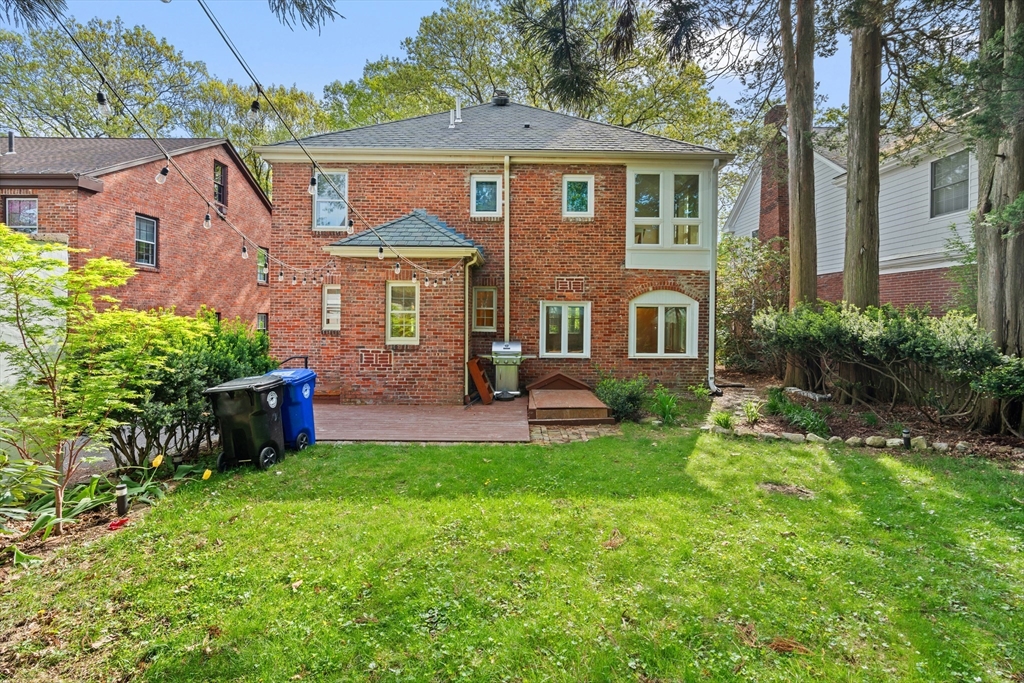 316 Russett Road Chestnut Hill, MA 02467 - Photo 34 of 38