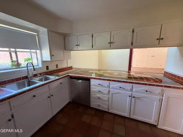 $335,000 | 136 Feather Moon Drive, Santa Teresa, NM 88008