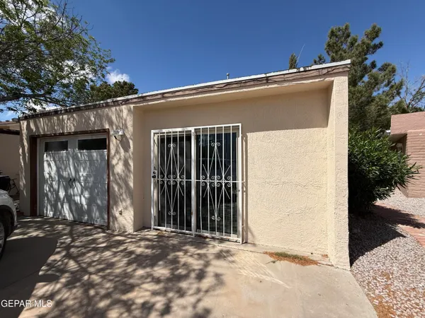 $335,000 | 136 Feather Moon Drive, Santa Teresa, NM 88008