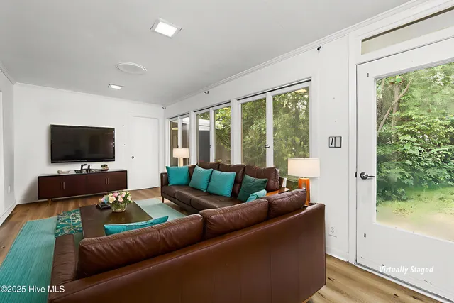 $450,000 | 4507 Country Club Road, Trent Woods, NC 28562