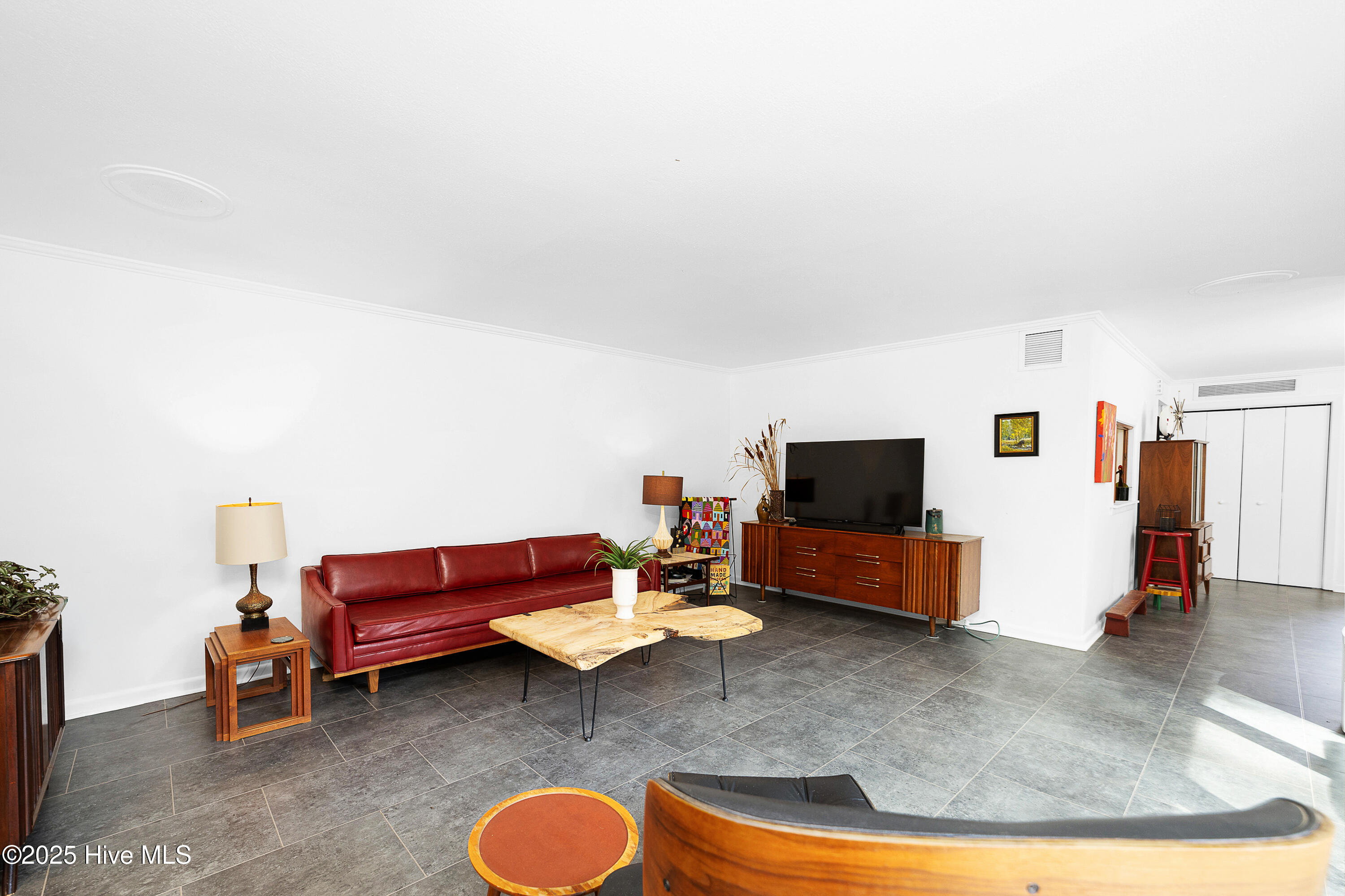 4507 Country Club Road Trent Woods, NC 28562 - Photo 8 of 27 Sunroom