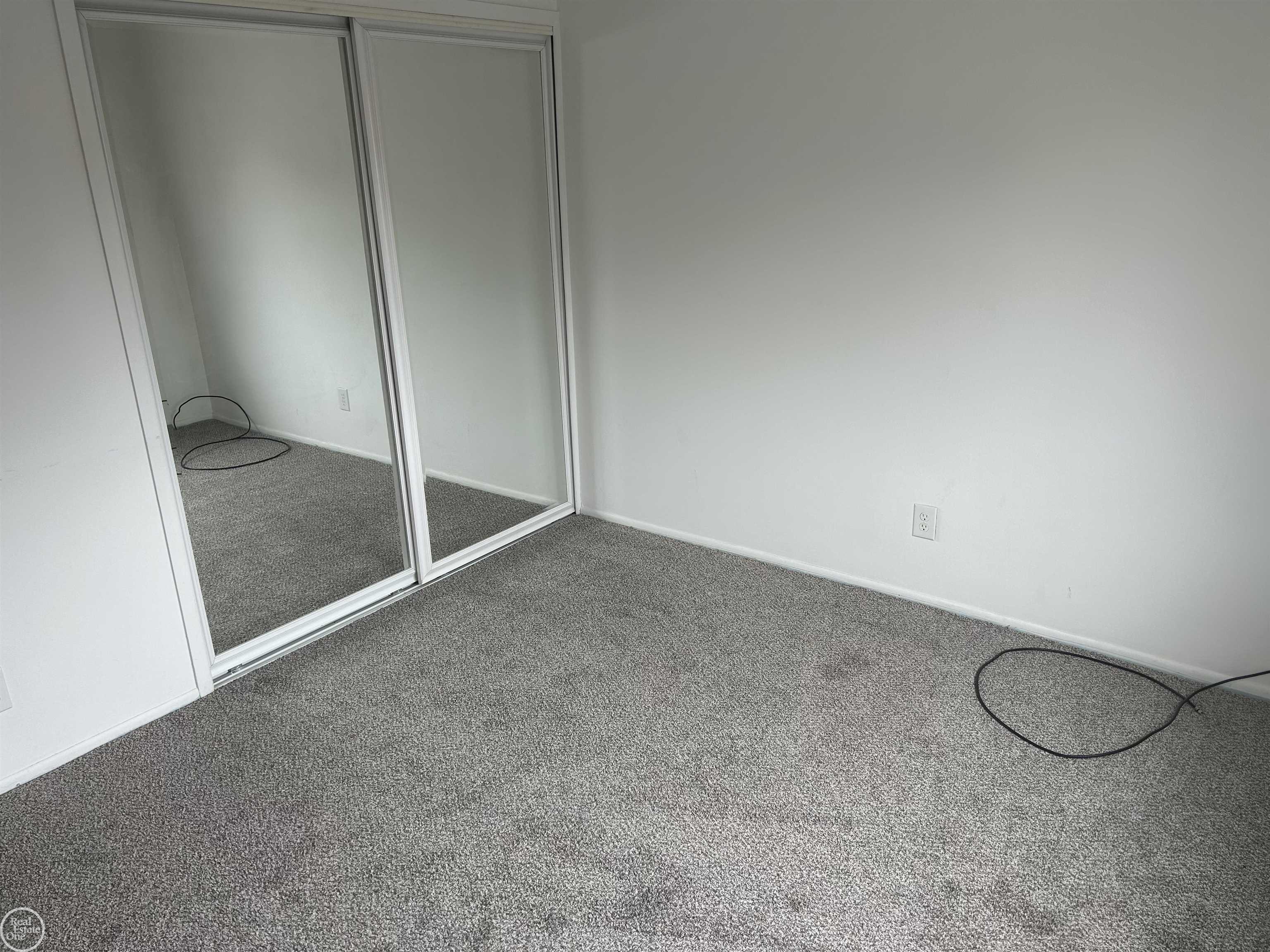 29304 Hoover Road Warren, MI 48093 - Photo 12 of 24