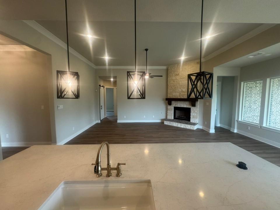 412 Indian Crk Road Van Alstyne, TX 75495 - Photo 9 of 24 a view of lobby with a couch
