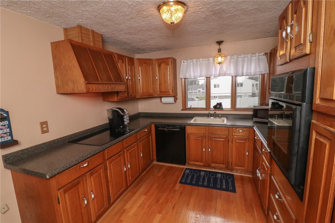 160 Rabbitt Hill Road Cumberland, RI 02864 - Photo 27 of 38
