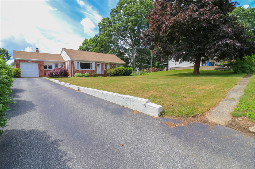 160 Rabbitt Hill Road Cumberland, RI 02864 - Photo 10 of 38