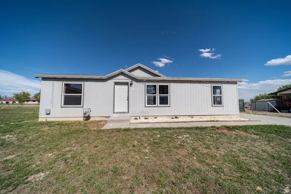 $225,000 | 117 Maple Street, Wellington, UT 84542
