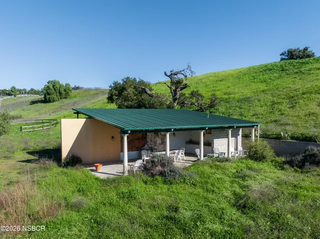 $1,795,000 | 2865 North Refugio Road, Santa Ynez, CA 93460