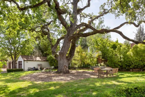 $1,998,000 | 2110 Bowdoin Street, Palo Alto, CA 94306