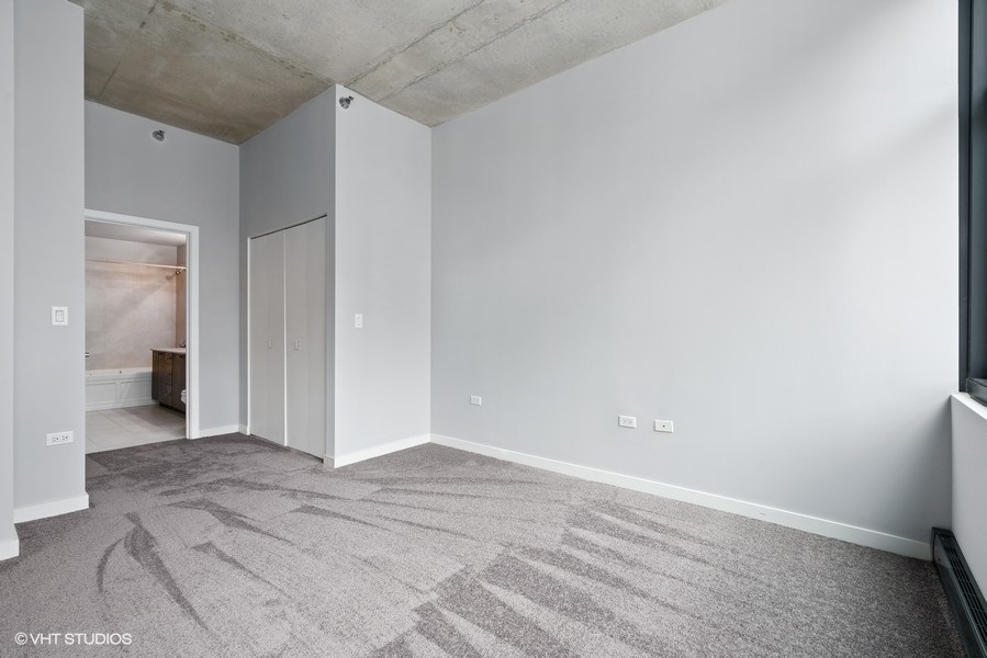 235 West Van Buren Street, Unit 1622 Chicago, IL 60607 - Photo 15 of 29 a view of an empty room