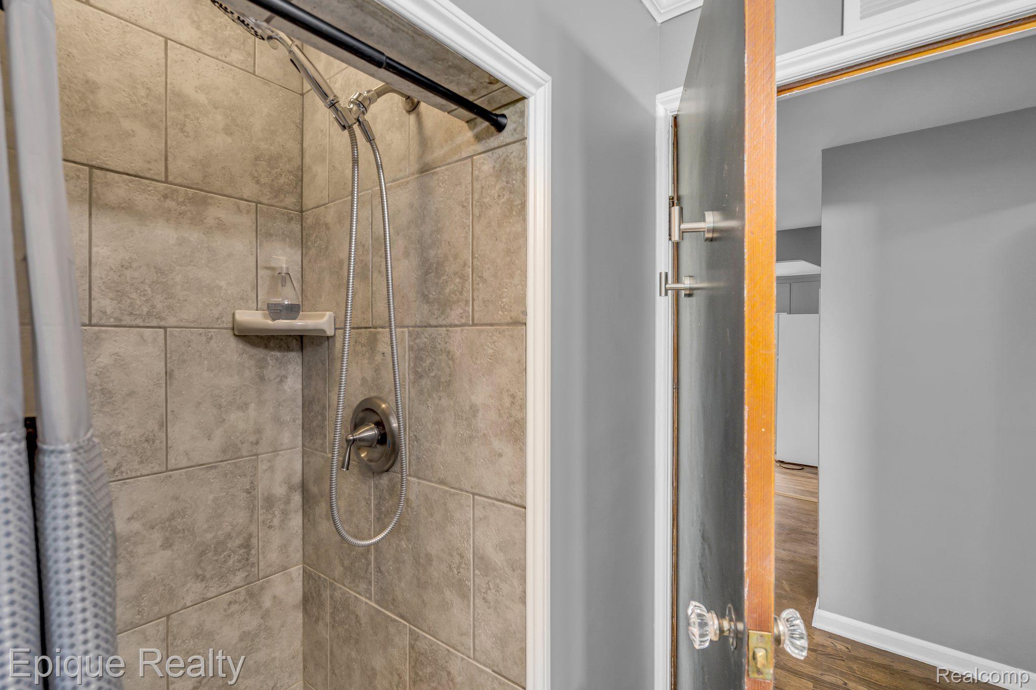 1024 Capac Road Allenton, MI 48002 - Photo 12 of 26 Gallery Image 12