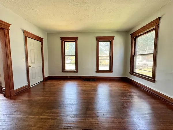 $73,500 | 513 Herrick Street, Elmira, NY 14904